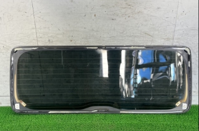 กระจกหลัง กระจกบังลมหลัง อะไหล่ถอดแท้มือสองจากญี่ปุ่น (สินค้าสั่งซื้อ บรรทุกทางเรือใช้เวลา 25-30วัน)