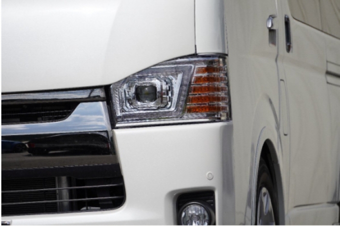 TOYATA HIACE Limited amber version 200 Series Hiace 4th/5th/6th/7th/8th generation LED headlight V3 sequential LED/halogen car use crystal eye ไฟหน้า LED V3 sequential LED / คริสตัลอาย สำหรับรถยนต์ฮาโลเจน (Pre-order product, takes 25-30 days by ship)