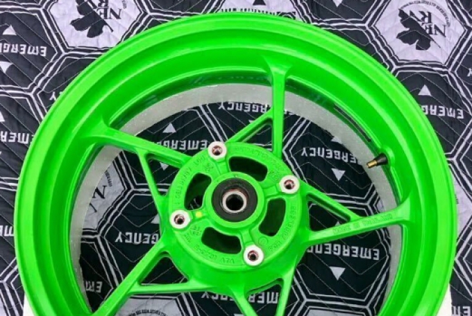 Motorcycle wheels for Kawasaki カワサキ用二輪車用ホイール รับสั่งซื้อ รับประมูล รับนำเข้า Accepting orders accepting auctions accepting imports Price includes clearing taxes