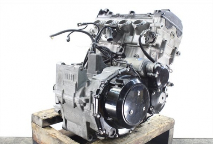 SUZUKI จัดหาอะไหล่มืองสอง Motorcycle engine body Other parts ตัวเครื่องยนต์จักรยาน อะไหล่อื่นๆ