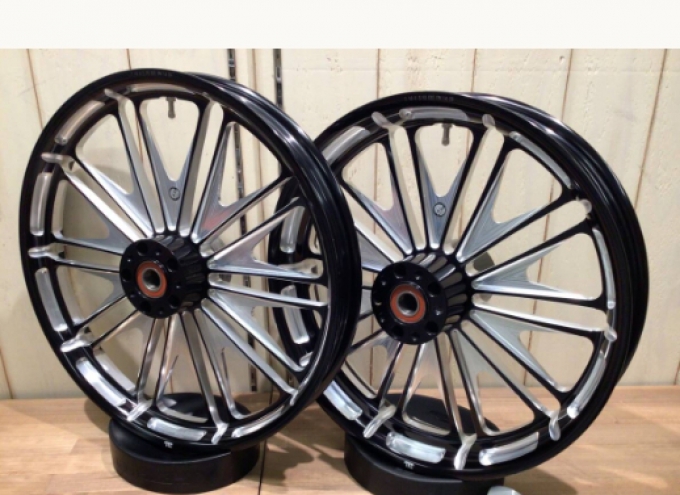 Motorcycle wheels for Harley Davidson ハーレーダビッドソン用二輪車用ホイール รับสั่งซื้อ รับประมูล รับนำเข้า Accepting orders accepting auctions accepting imports Price includes clearing taxes