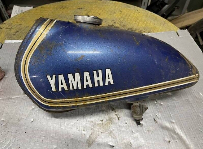 Motorcycle fuel tank  ถังน้ำมันเชื้อเพลิงรถมอเตอร์ไซค์ รับสั่งซื้อ รับประมูล รับนำเข้า Accepting orders accepting auctions accepting imports Price includes clearing taxes