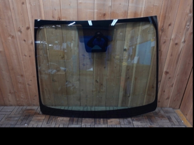 กระจกหน้า กระจกบังลมหน้า อะไหล่ถอดแท้มือสองจากญี่ปุ่น (สินค้าสั่งซื้อ บรรทุกทางเรือใช้เวลา 25-30วัน)