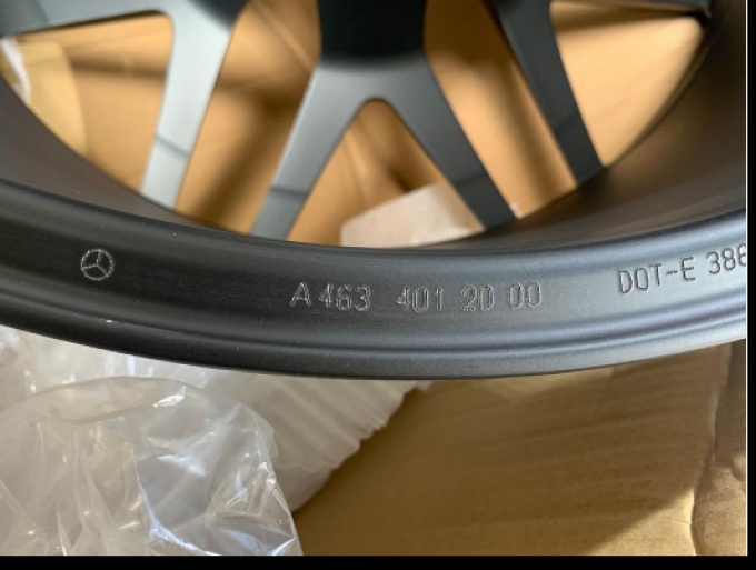 Mercedes Benz AMG W463 W 463AG Class G65 Edition 463 Genuine 22 Wheels 4pcs G350 G500 G55 G63 G65 Manufacturer  Mercedes-Benz Genuine AMG W463 Size 22 inches, Number of wheels 4 PCD 130, Wheel width: 10J Offset +36, Number of holes 5H