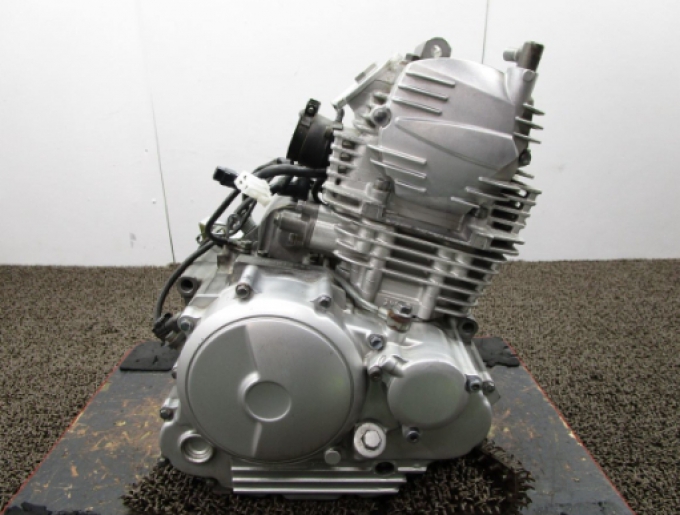 BMW จัดหาอะไหล่มือสอง Motorcycle engine body Other parts ตัวเครื่องยนต์จักรยานยนต์ อะไหล่อื่นๆ