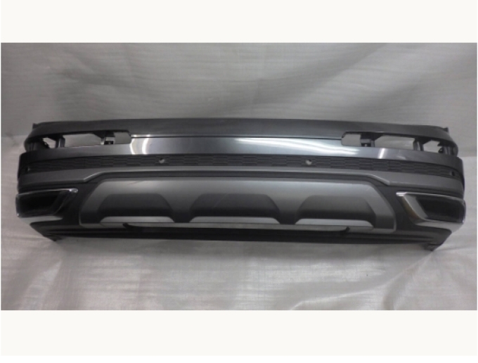 กันชนหลัง Audi Q7 4M Audi Q7 4M rear bumper (Pre-order product, takes 25-30 days by ship)