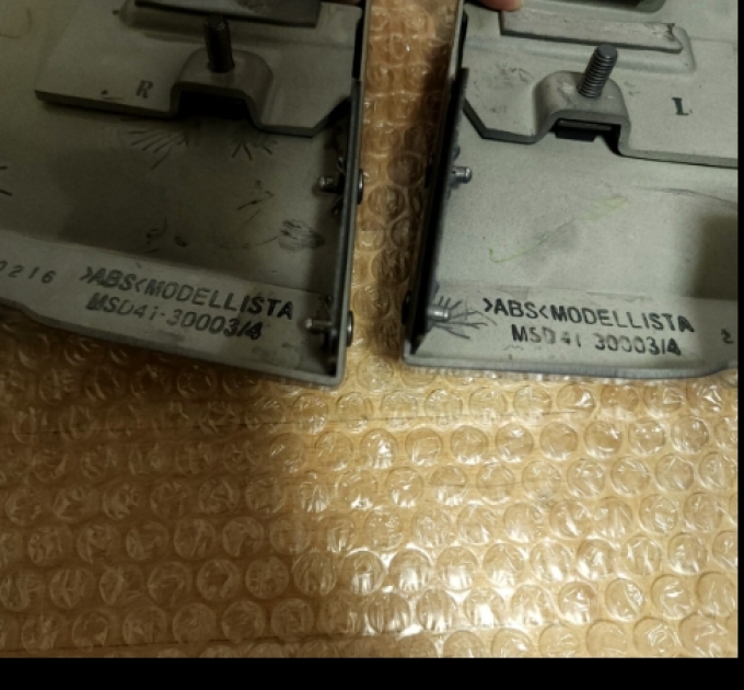 Modellista สปอยเลอร์หน้า สำหรับ Toyota Crown Sport AZSH36W/AZSH37W (MSD41-3003/4 090) (สินค้าพรีออเดอร์จากประเทศญี่ปุ่นใช้เวลาจัดส่ง 25-30 วัน)