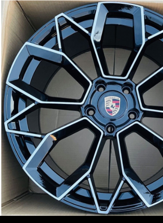 21-inch wheels (4 pieces) for Porsche, Cayenne, etc. New, custom made from genuine parts Wheel size 10J x 21 inches + 50 PCD 130 (4 pieces) (Pre-order product, takes 25-30 days by ship)